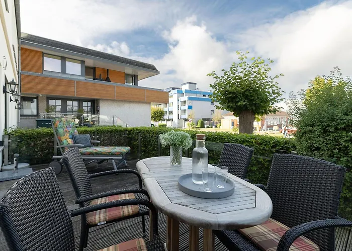 Hafen 13 Hafenblick 1 Laboe